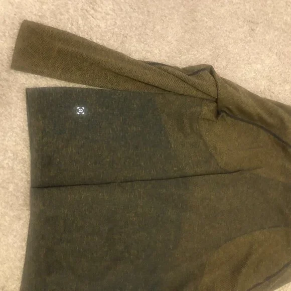 Lululemon Metal Vent Tech 1/2 Zip 2.0 Mens Size L LIKE NEW - Picture 9 of 9